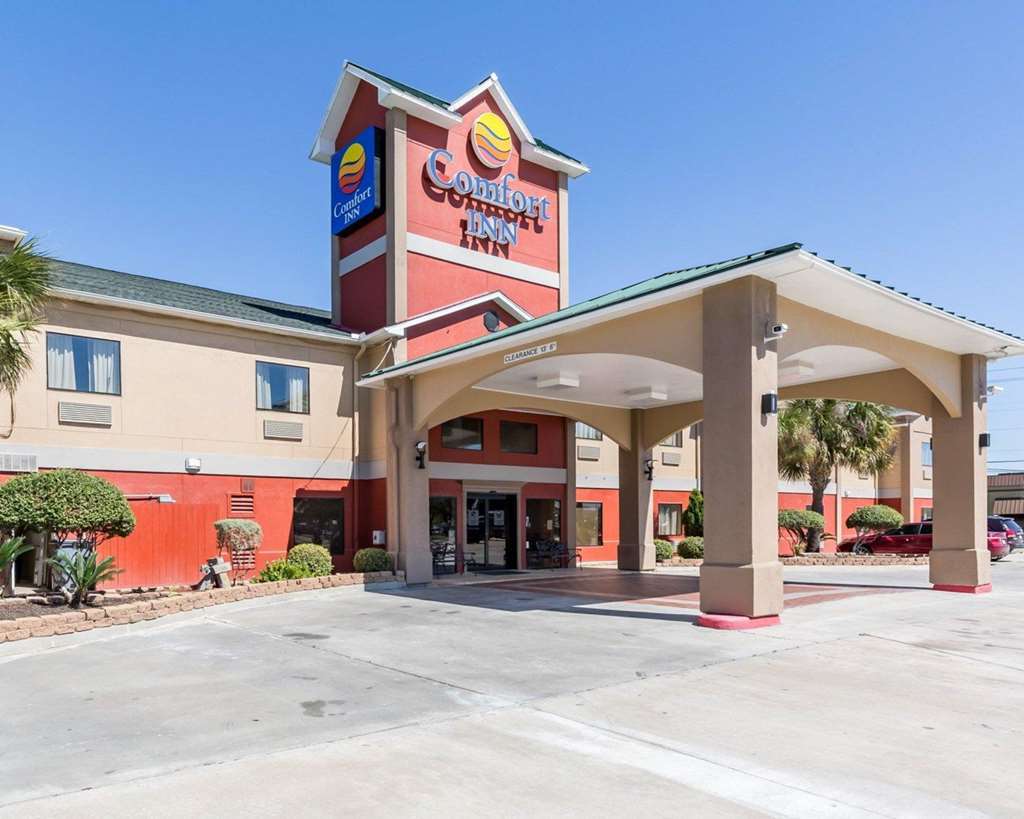 Econo Lodge Inn & Suites East Houston I-10 Экстерьер фото